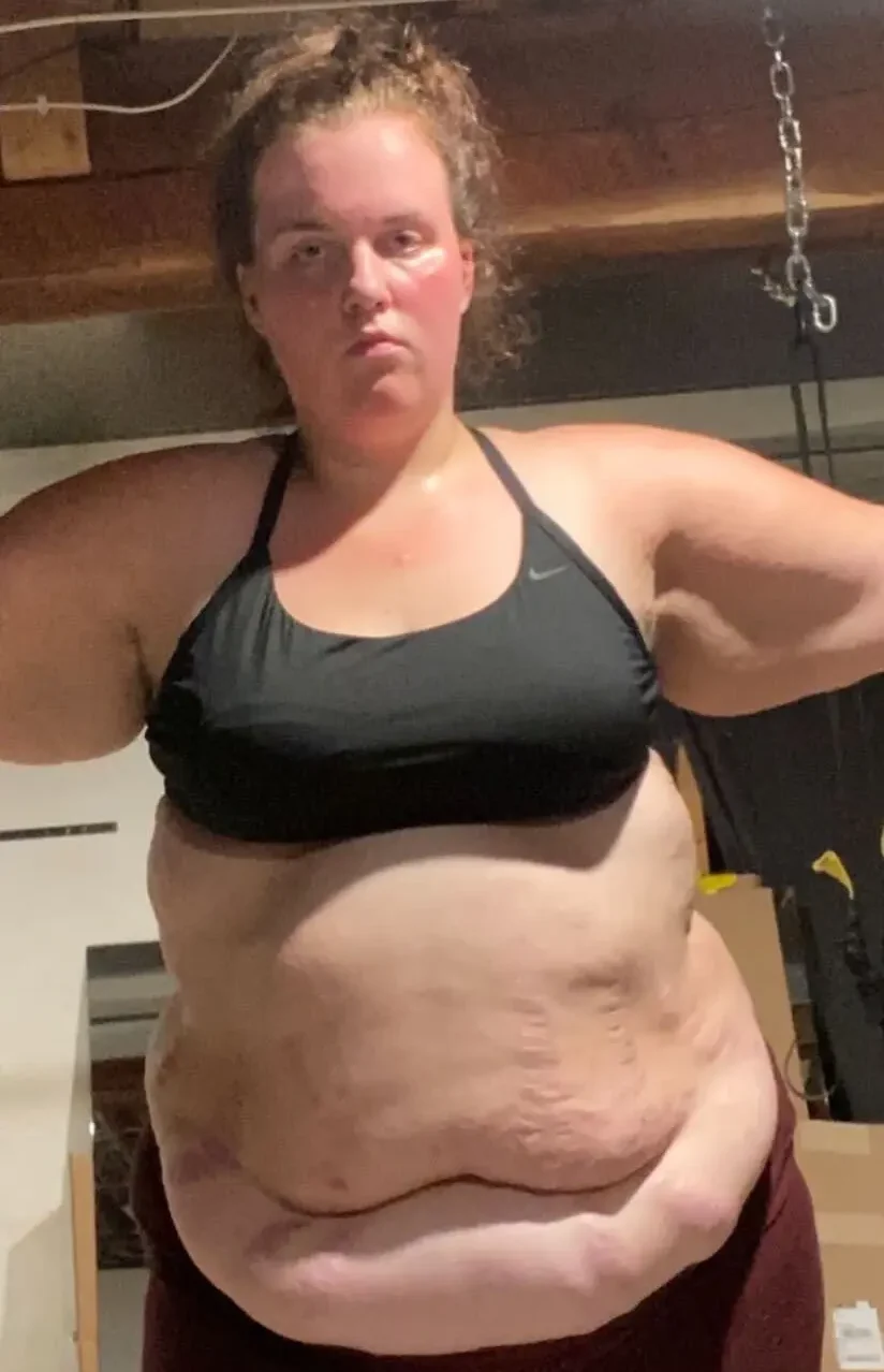 Emma Hooker's progression of losing weight
