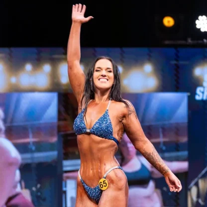 Emma Hooker's progression of losing weight